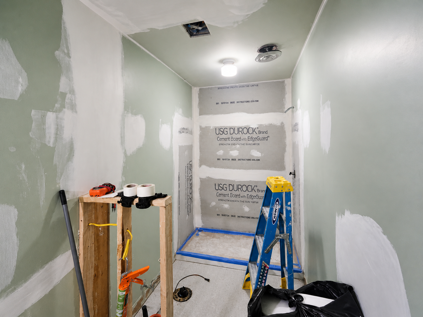 Bathroom before remodel